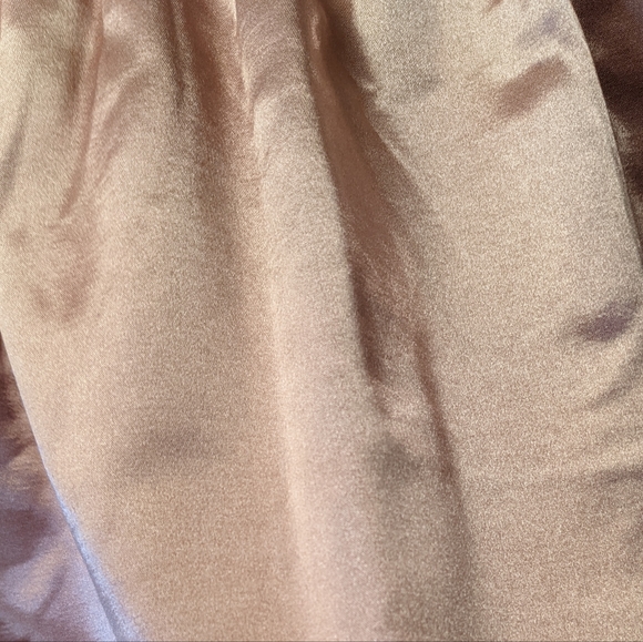 NWT Shimmery Pink Mini Skirt Size 38 - Picture 2 of 5